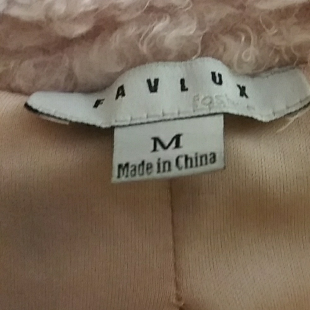 Fluffy Jacket - Picture 4 of 4